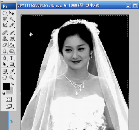 00ca204f25b24df3c1594466b05d3f27 利用Photoshop通道为婚纱抠图简易教程