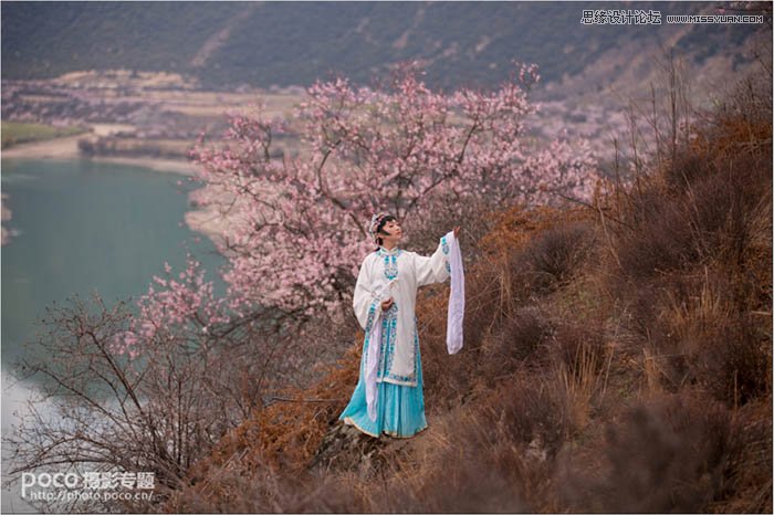 Photoshop调出外景写真片唯美的古典风格,PS教程,素材中国 www.sccnn.com