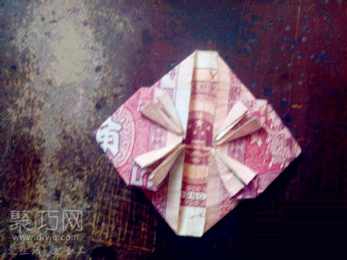 用5角钱叠教程的步骤图解教你叠心心形图解倒编发图片