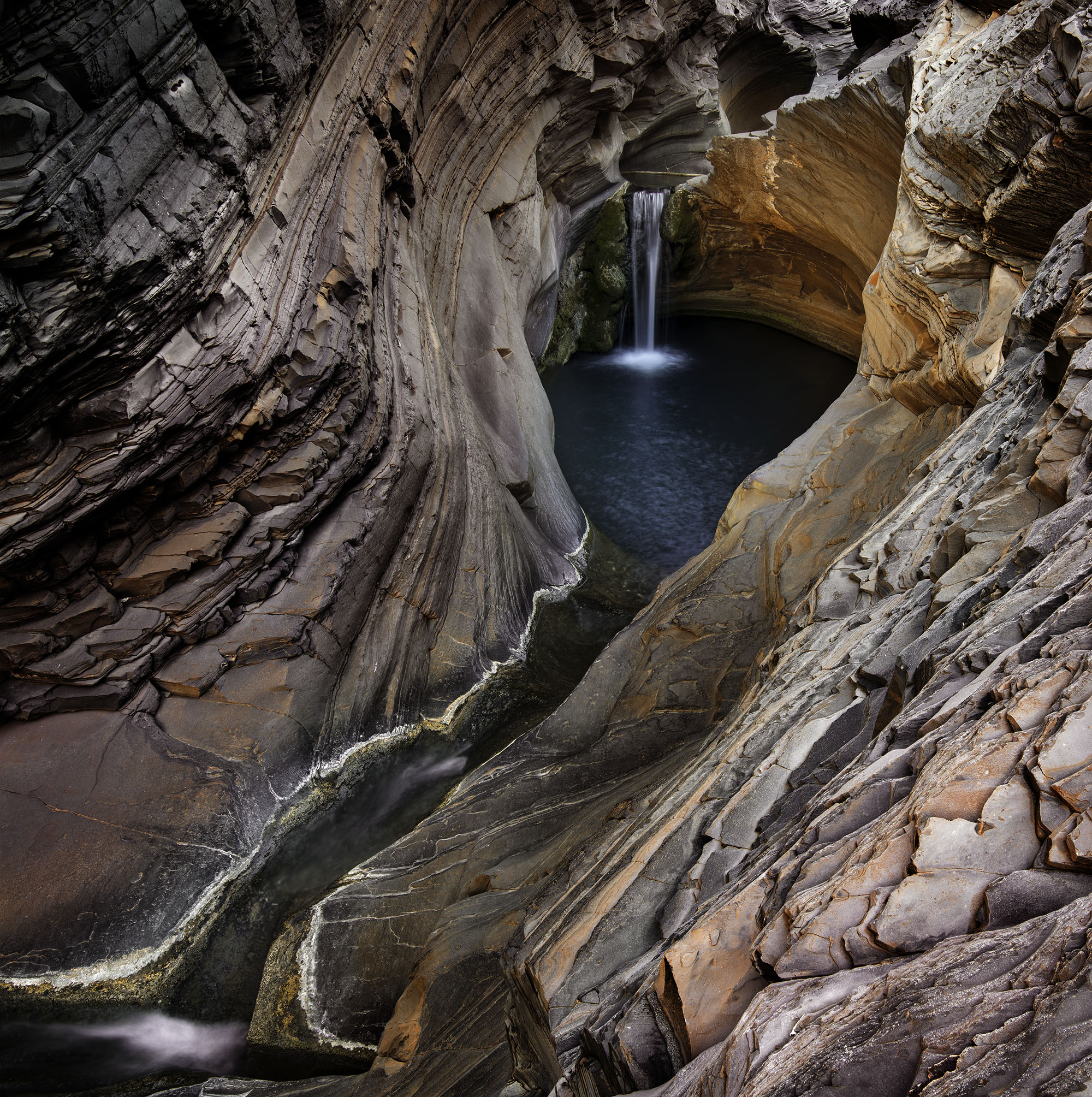 Hamersley Gorge waterfall.