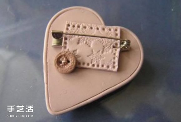 用软陶或粘土DIY制作编织风爱心胸针的方法 -  