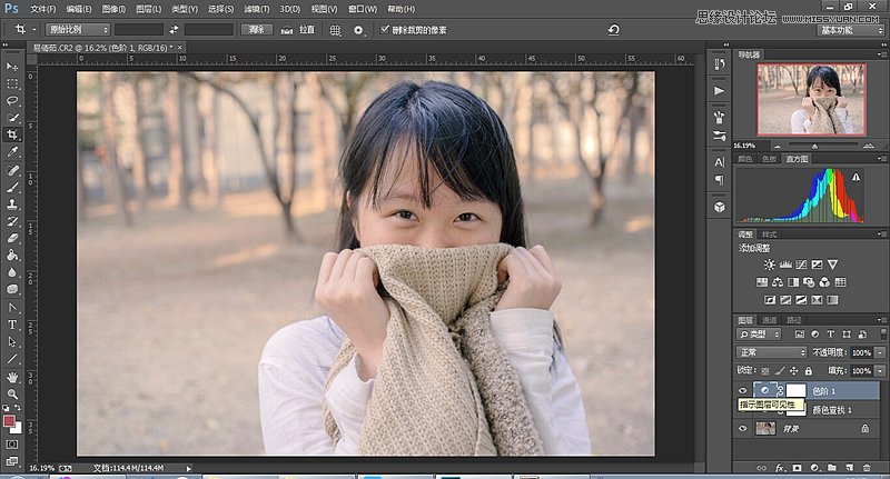 Photoshop巧用3DLUT和选区制作电影胶片效果,PS教程,素材中国网