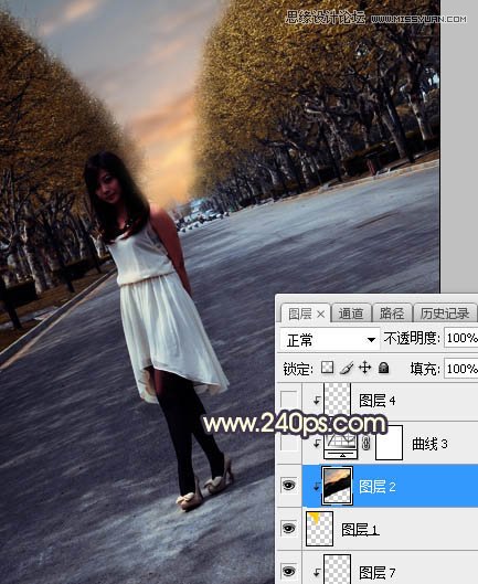 Photoshop调出马路上女孩金色夕阳美景效果,PS教程,素材中国网