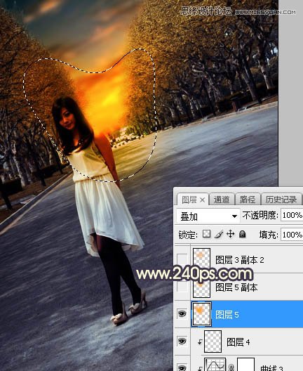 Photoshop调出马路上女孩金色夕阳美景效果,PS教程,素材中国网