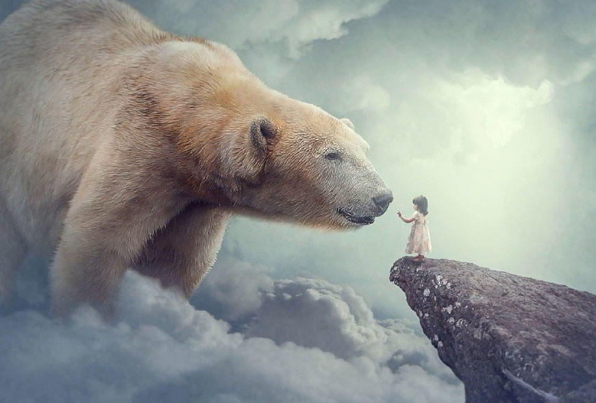 Photoshop合成在山顶安抚大熊的小女孩,PS教程,素材中国网