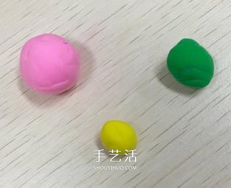 想念起了春天 用超轻粘土手工制作美丽的桃花 -  