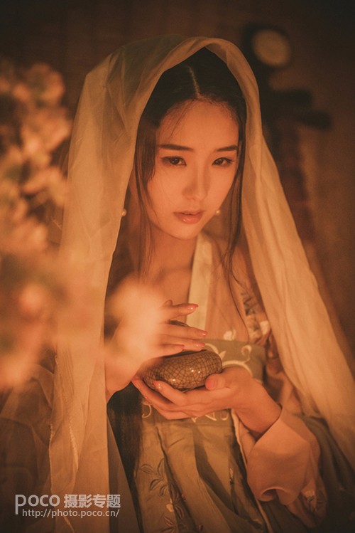 如何拍摄复古风格的夜景人像照片,PS教程,利发国际网