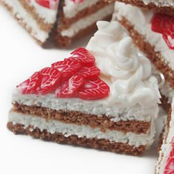 粘土草莓切片制作步骤图解 做一个超逼真蛋糕